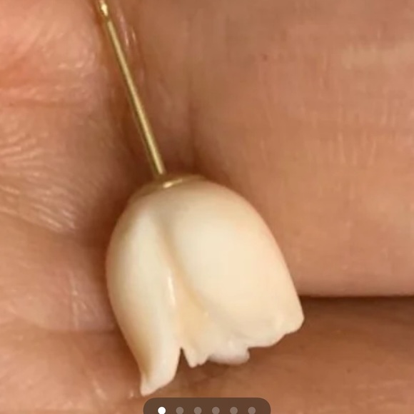 14k gold single Earrings. Final - Picture 1 of 3